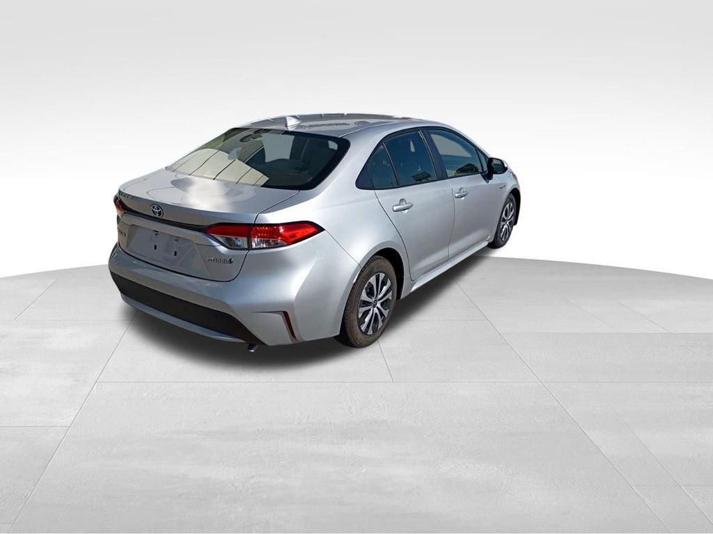 Used 2021 Toyota Corolla LE w/ Carpet Mat Package (TMS) image 6