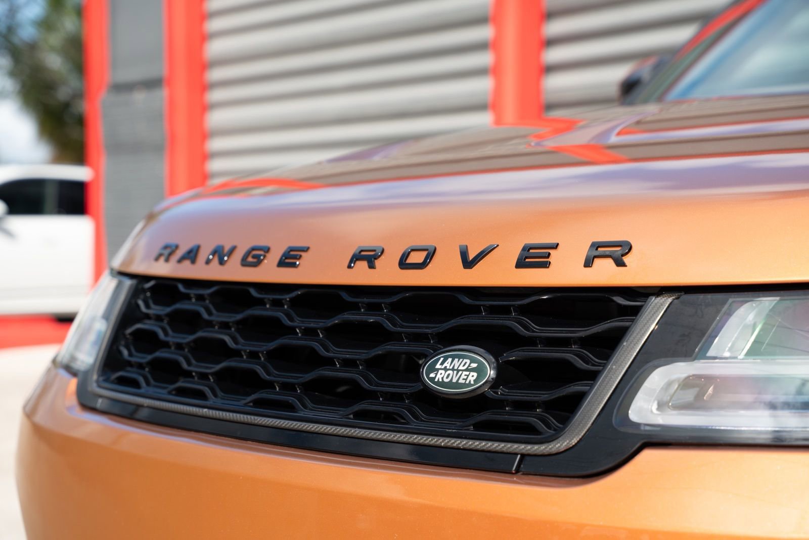 Used 2020 Land Rover Range Rover Sport SVR image 12