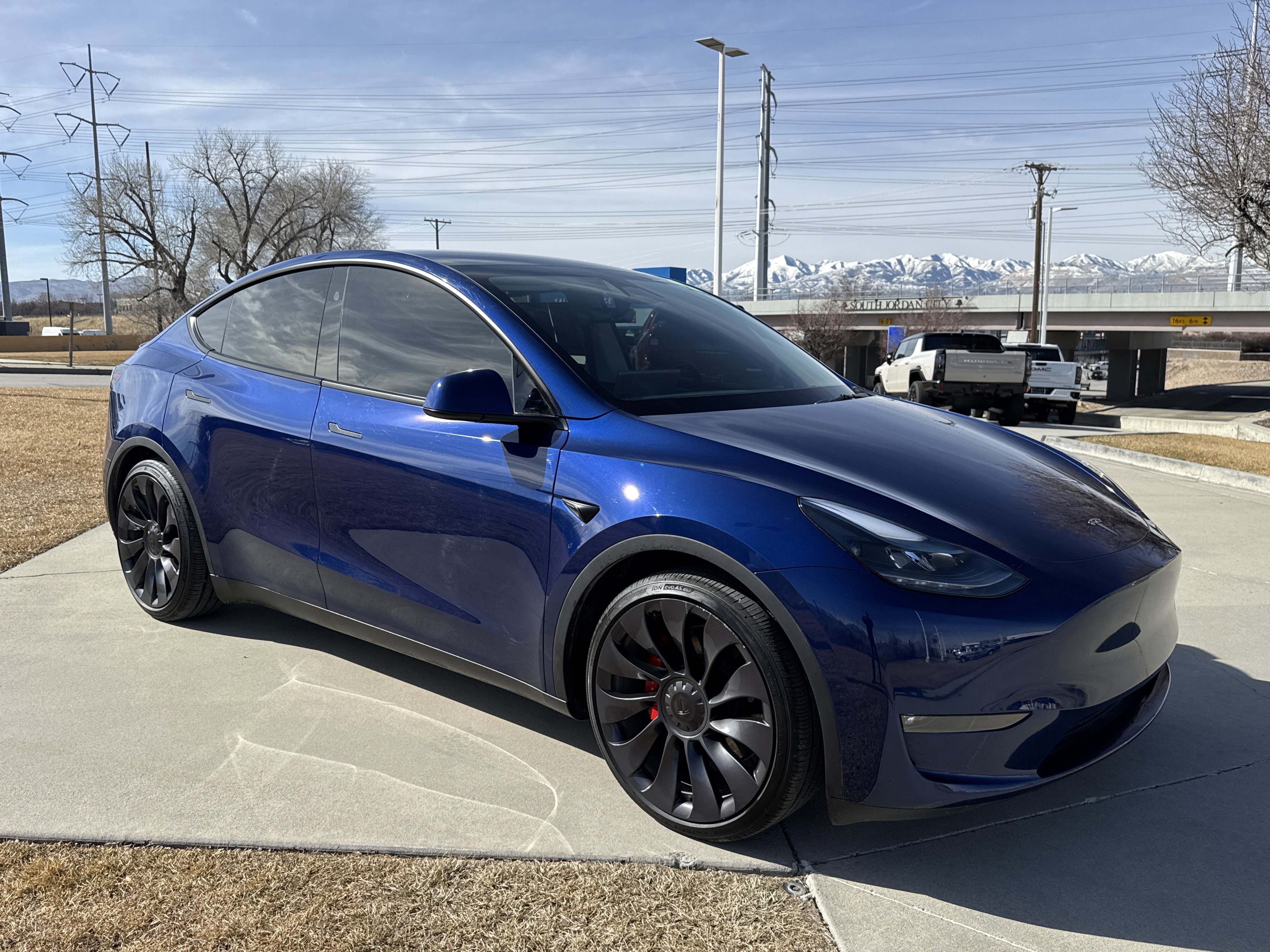 Used 2025 Tesla Model Y Performance image 7