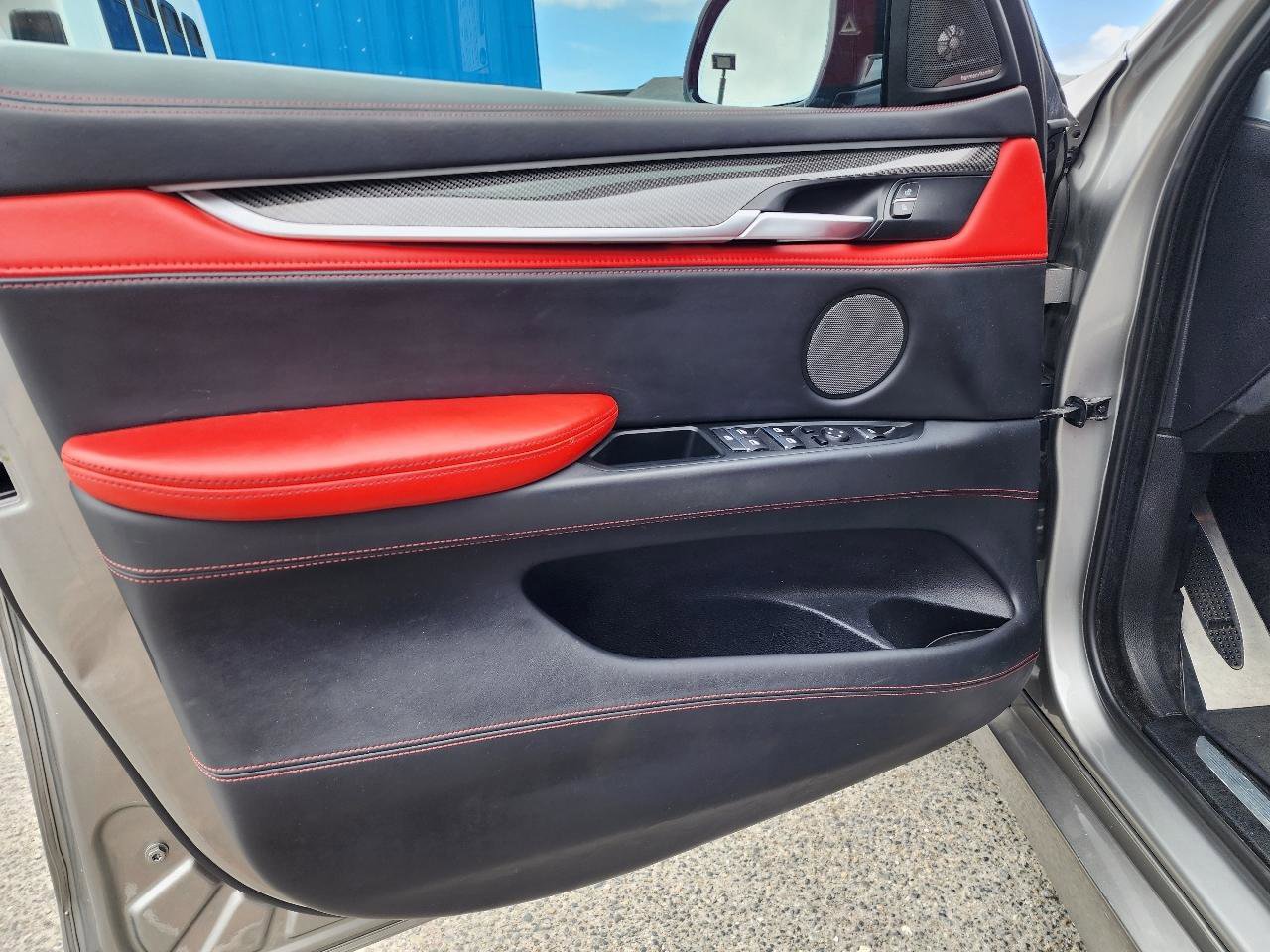 Used 2015 BMW X6 M AWD/4WD image 12