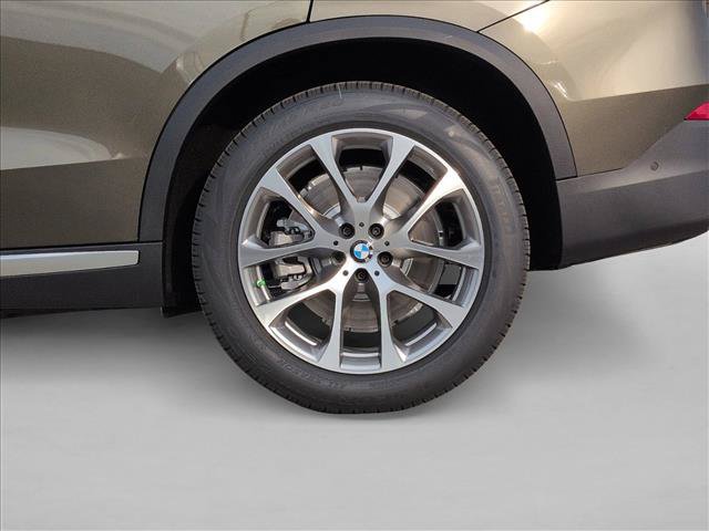 Used 2026 BMW X5 xDrive50e w/ Climate Comfort Package AWD/4WD image 10