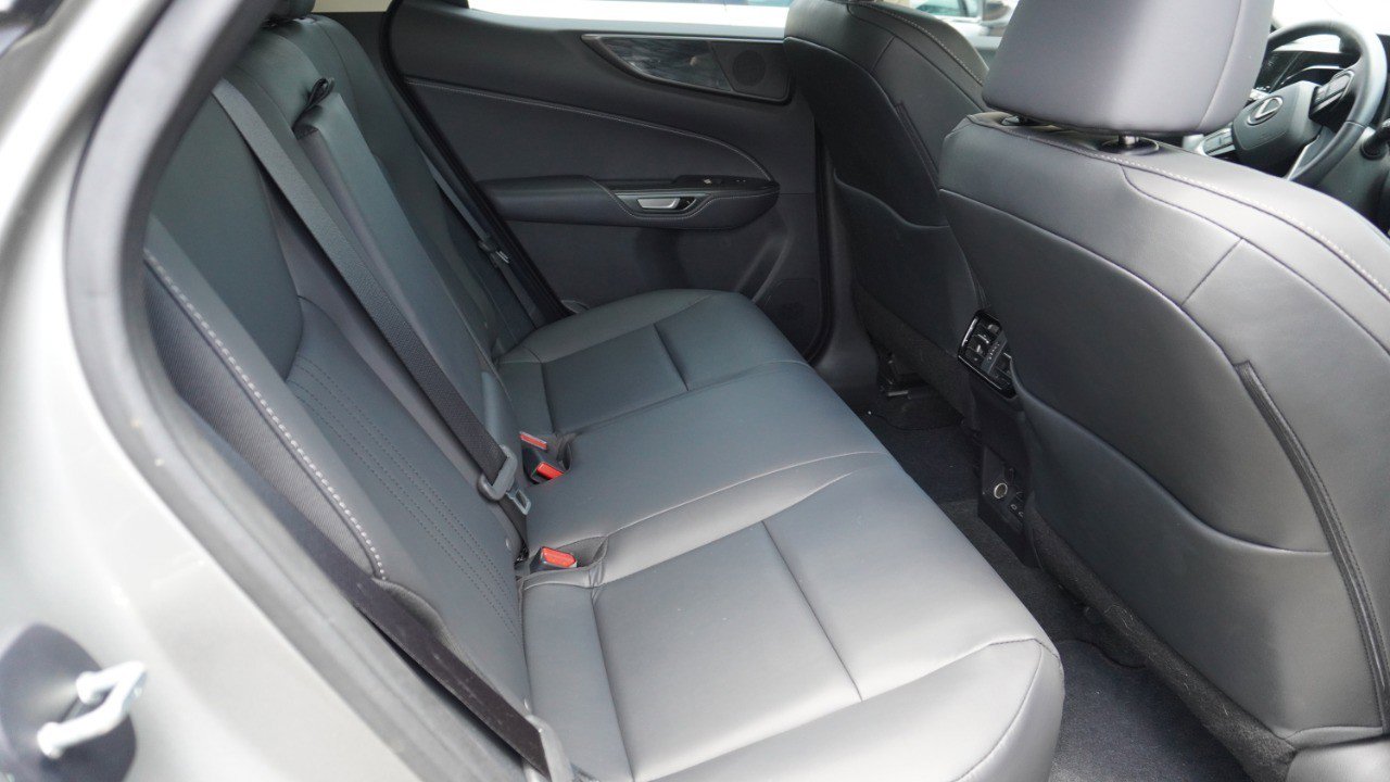 Used 2024 Lexus NX 350 AWD image 12