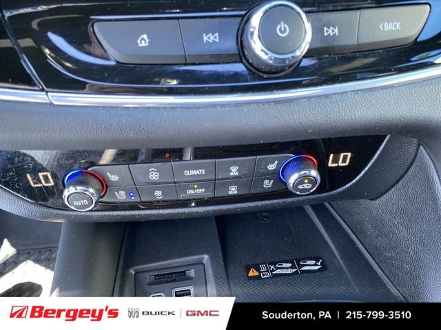 Certified 2022 Buick Enclave Avenir w/ Avenir Technology Package AWD/4WD image 39