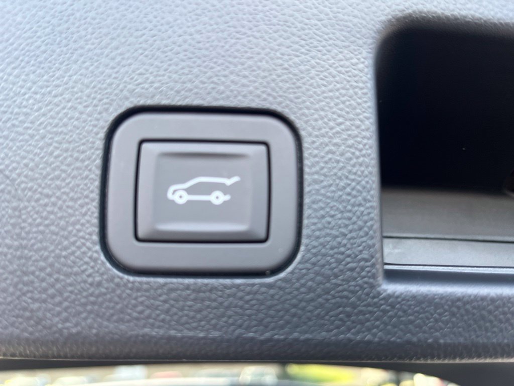 New 2027 Chevrolet Equinox ACTIV w/ Safety and Technology Package AWD/4WD image 6