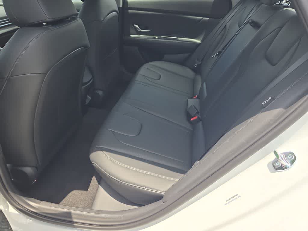 New 2026 Hyundai Elantra Limited FWD image 21