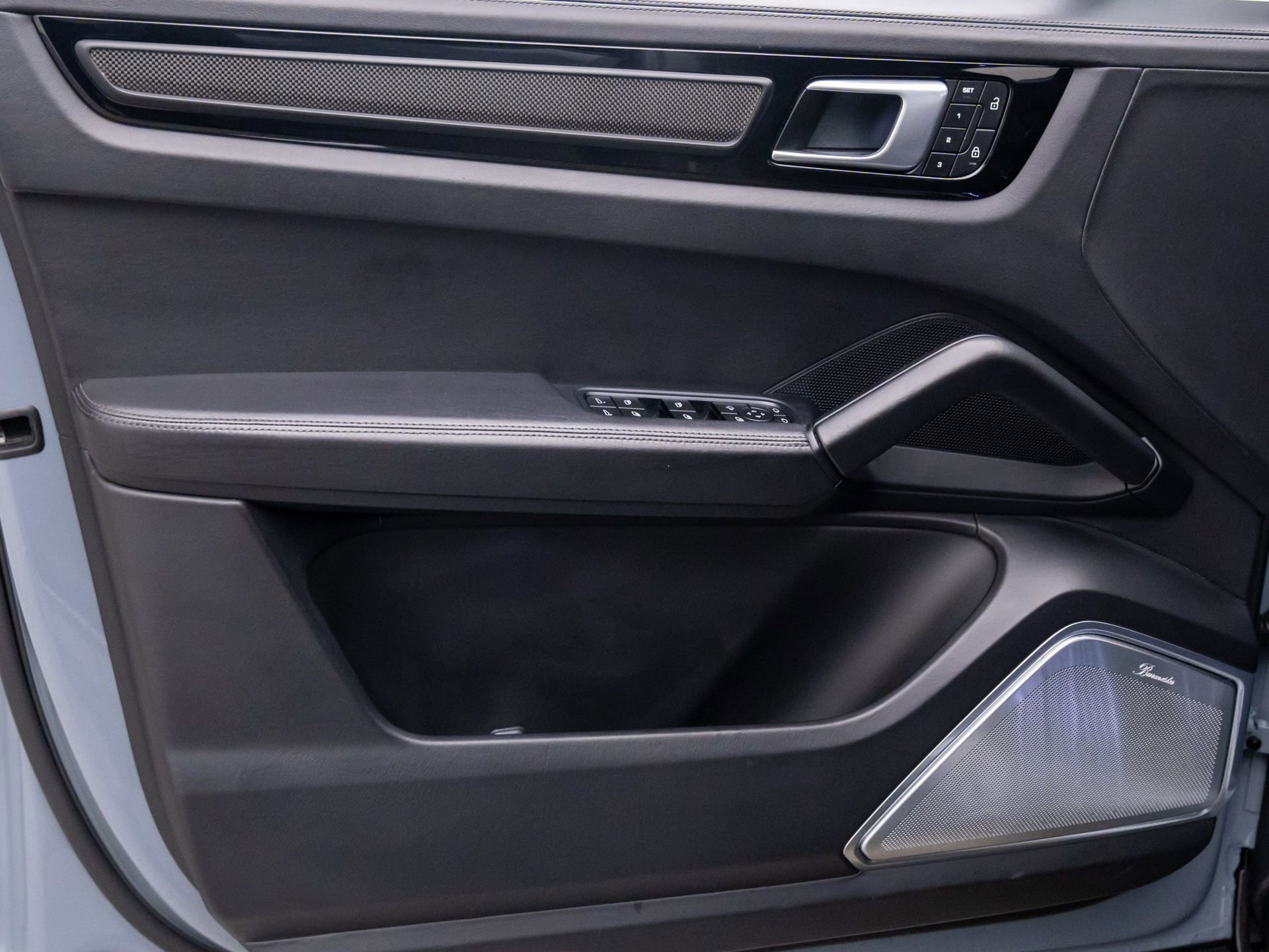 Certified 2022 Porsche Cayenne Turbo GT image 14