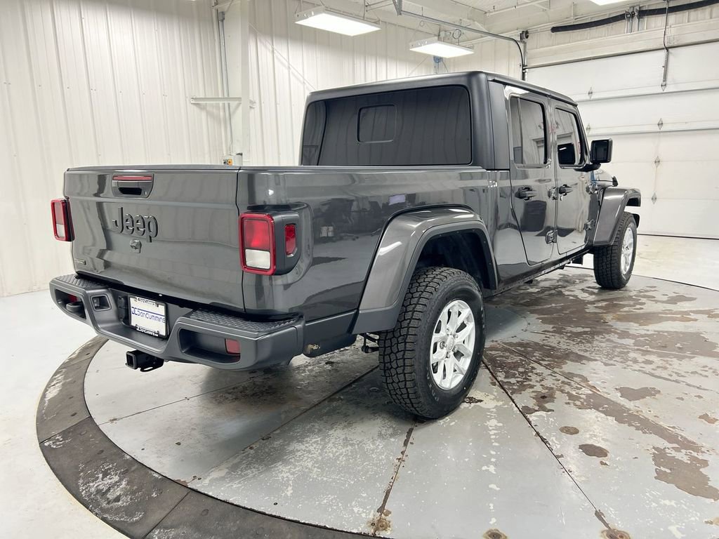 Used 2023 Jeep Gladiator Sport AWD/4WD image 11