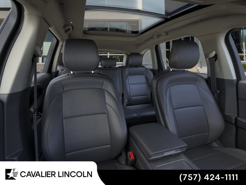 Used 2026 Lincoln Nautilus Premier w/ Equipment Group 102A image 10
