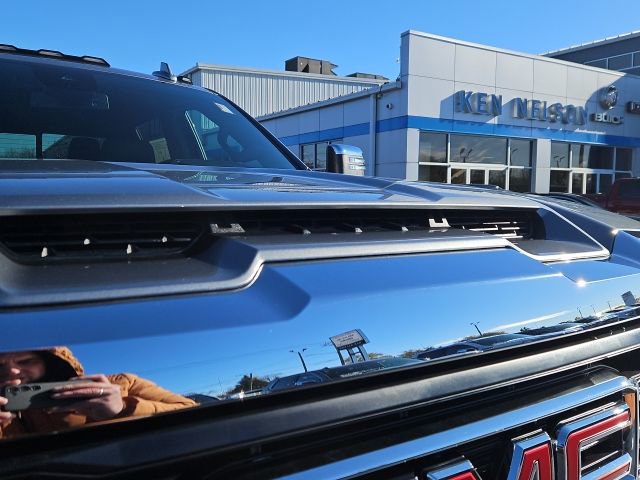 New 2026 GMC Sierra 2500 SLT w/ SLT Premium Package image 4