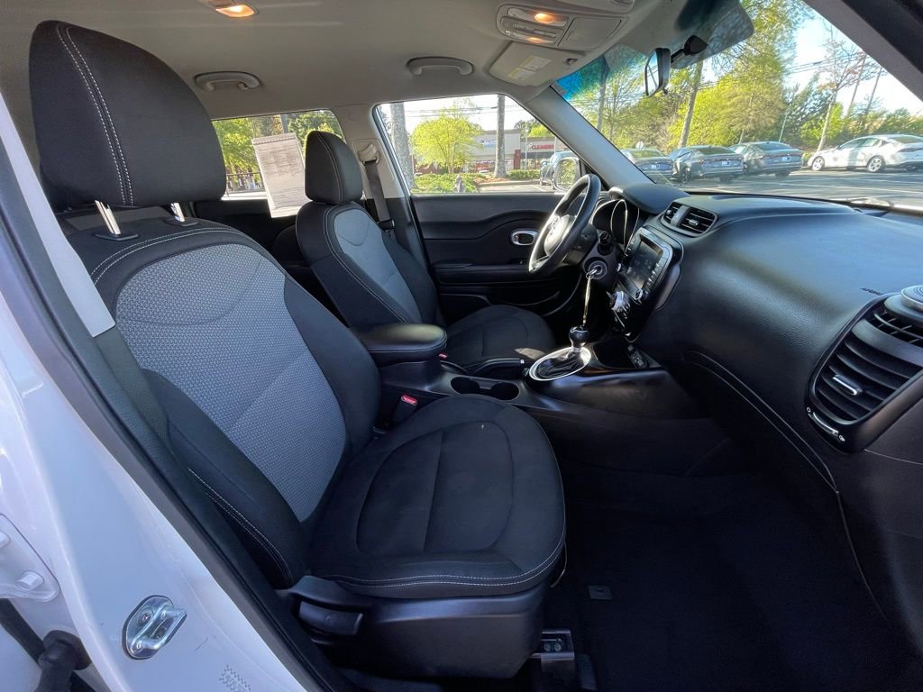 Used 2018 Kia Soul + FWD image 31