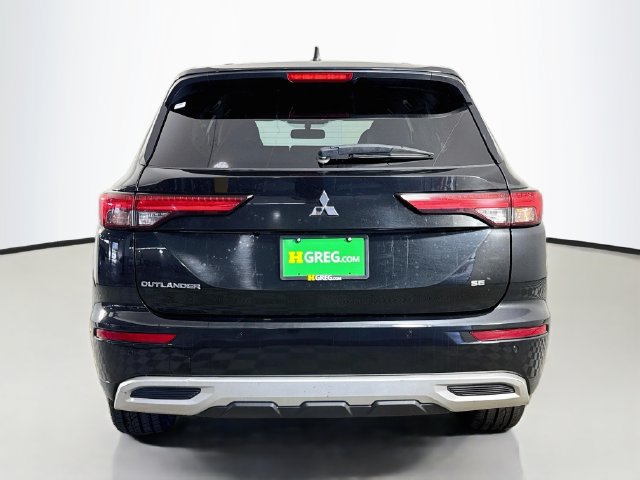 Used 2023 Mitsubishi Outlander SE Black Edition FWD image 8