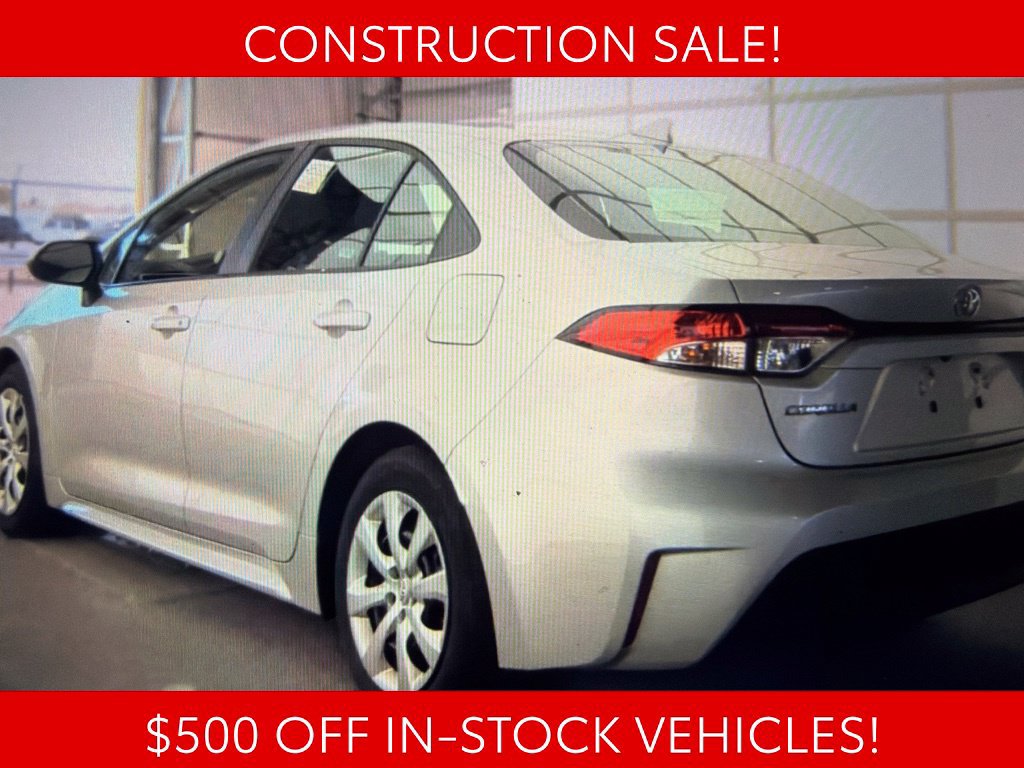 Used 2025 Toyota Corolla LE FWD image 6