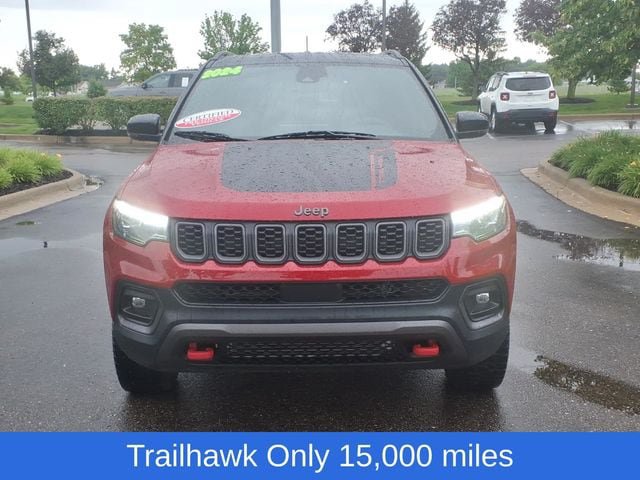 Certified 2024 Jeep Compass Trailhawk w/ Trailhawk Elite Group AWD/4WD image 2