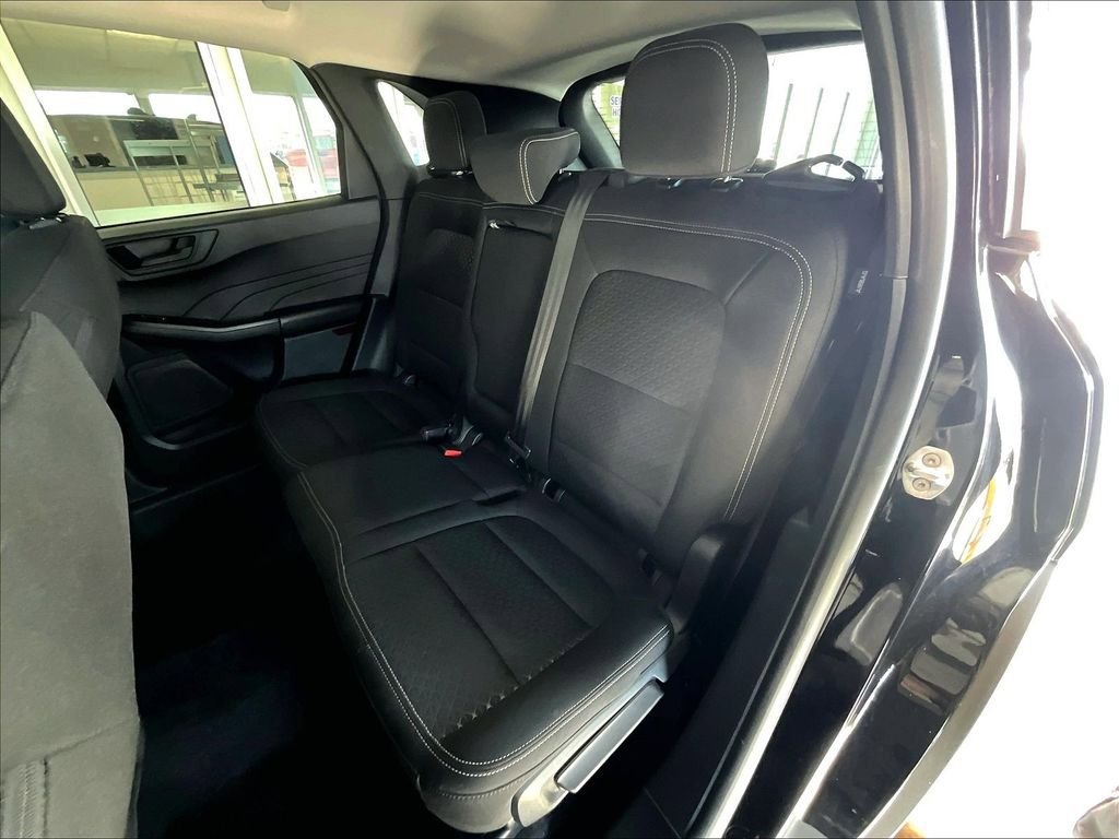 Used 2025 Ford Escape Active AWD/4WD image 15