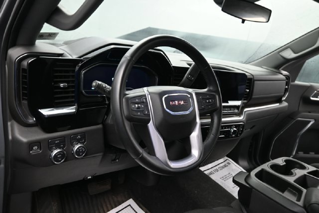 Used 2024 GMC Sierra 1500 Elevation AWD/4WD image 12