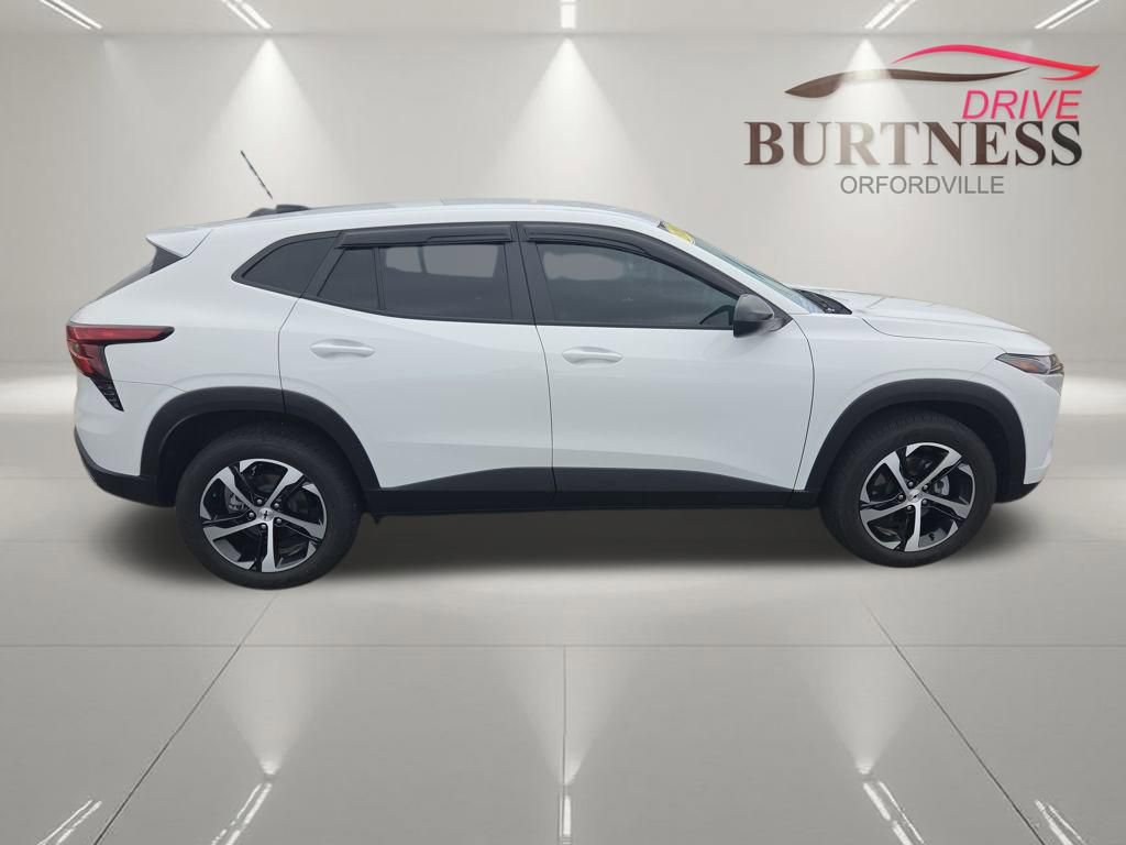 Certified 2024 Chevrolet Trax RS image 9