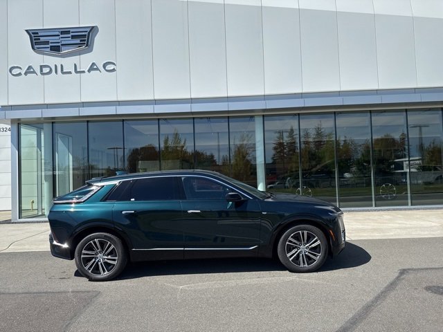 New 2025 Cadillac Lyriq Luxury image 4