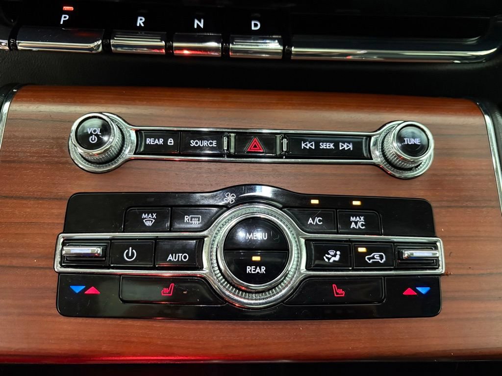 Used 2023 Lincoln Aviator Reserve RWD image 11
