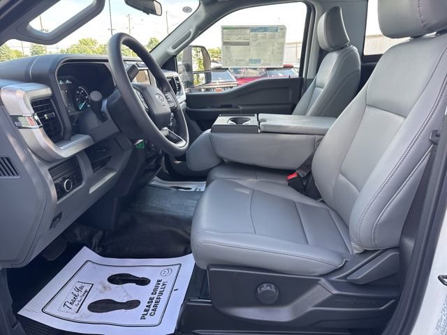 New 2026 Ford F250 XL w/ XL Off-Road Package image 6