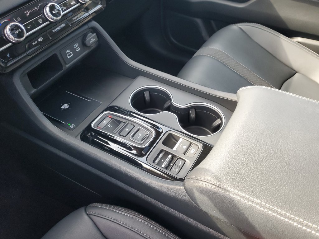 Certified 2025 Honda Pilot Touring image 33