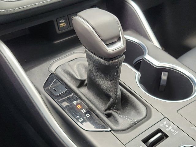 Used 2023 Toyota Highlander XSE AWD/4WD image 28