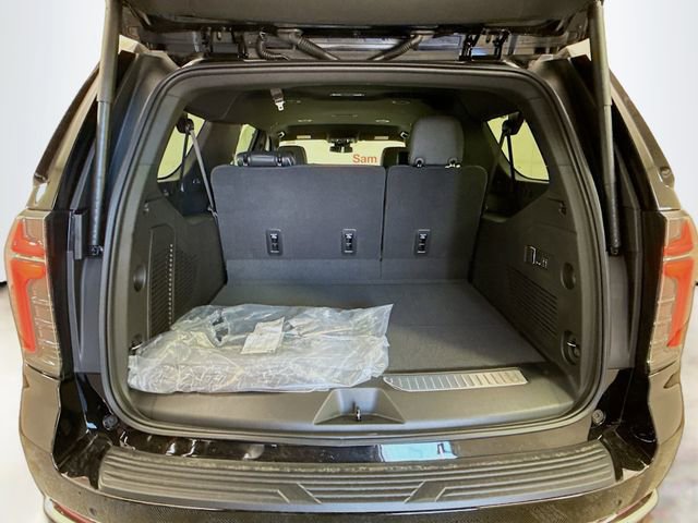 New 2026 Chevrolet Suburban Premier image 29