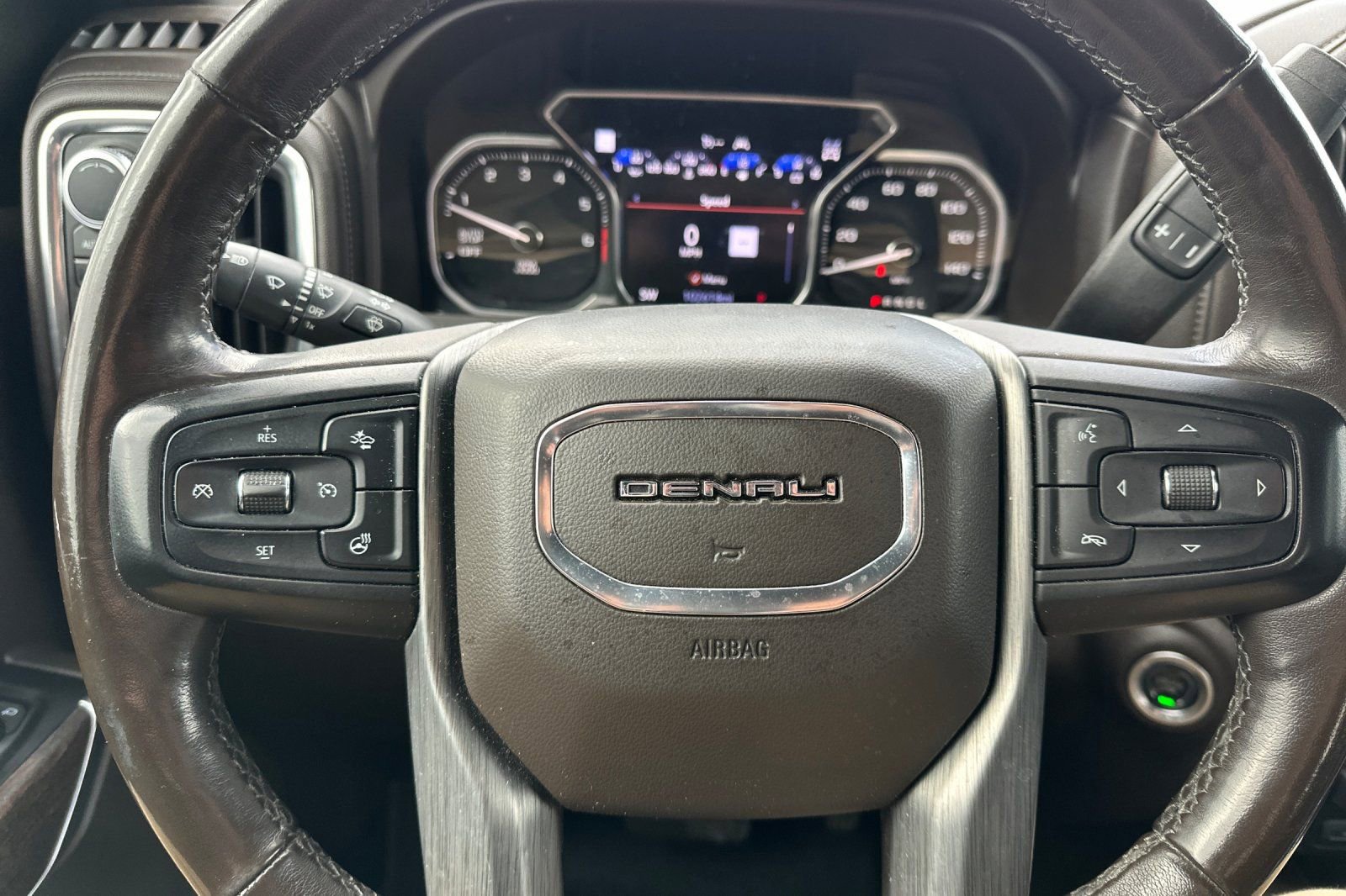 Used 2019 GMC Sierra 1500 Denali w/ Denali Ultimate Package AWD/4WD image 35