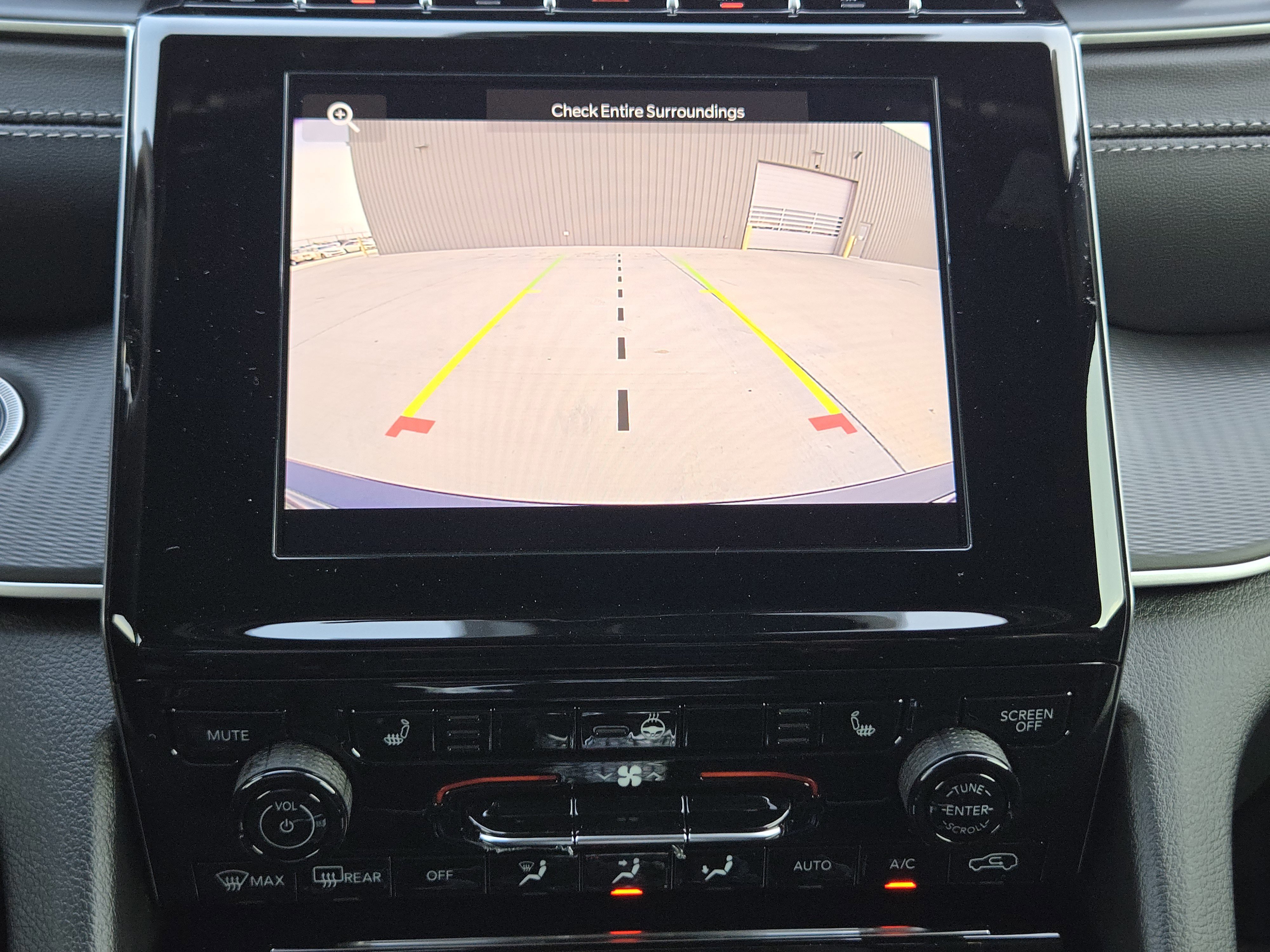 New 2025 Jeep Grand Cherokee 4WD image 13