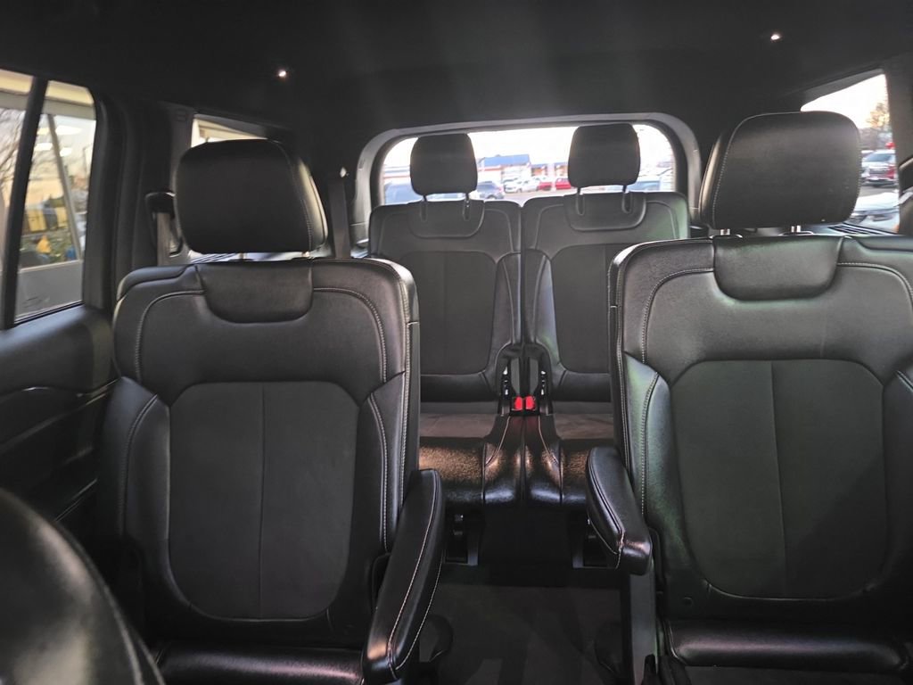 Used 2021 Jeep Grand Cherokee L Laredo image 19