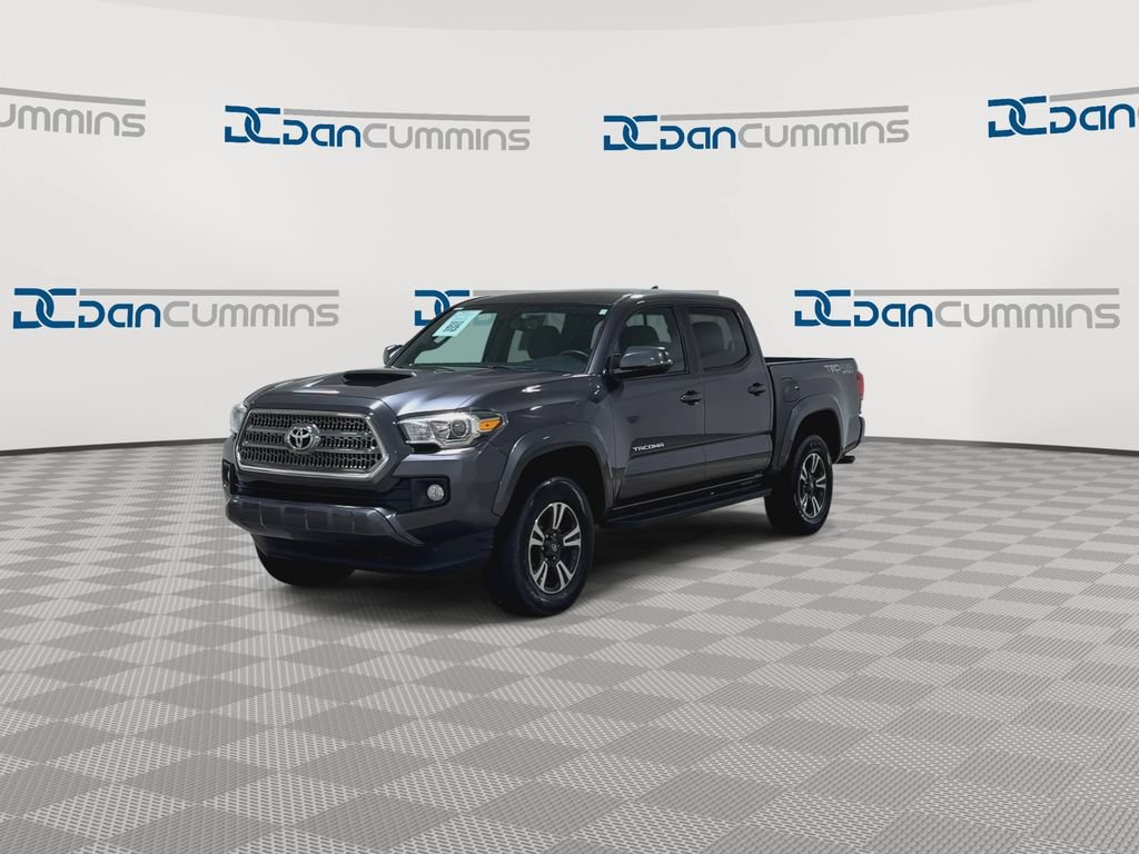 Used 2016 Toyota Tacoma TRD Sport w/ Towing Package AWD/4WD image 4