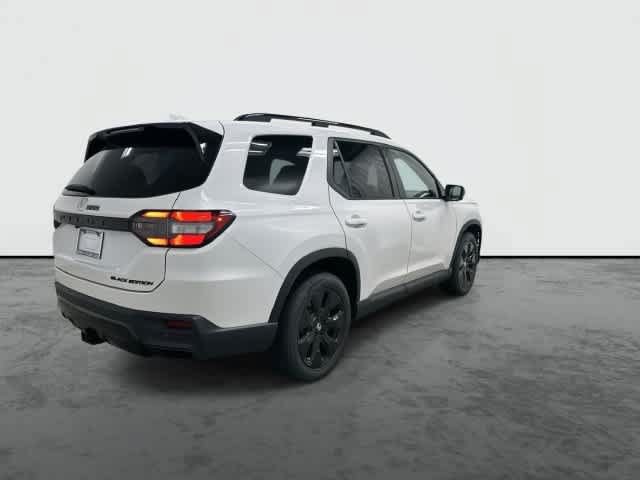 New 2026 Honda Pilot Black Edition image 3
