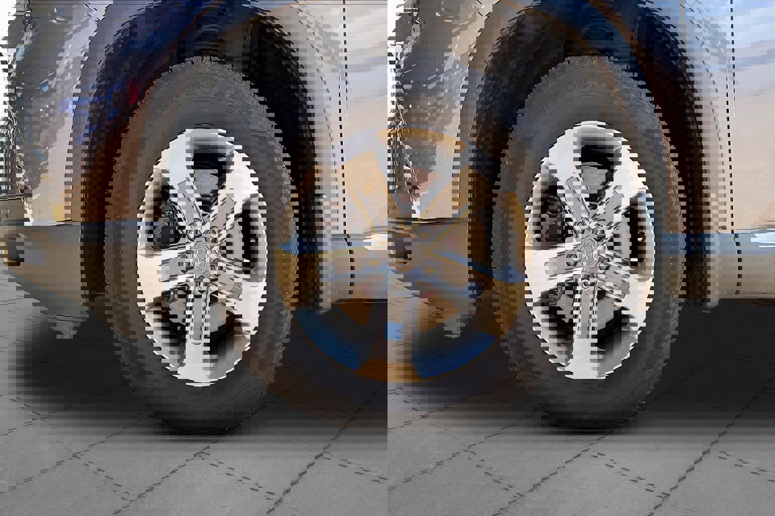 Used 2023 Honda Pilot EX-L image 12