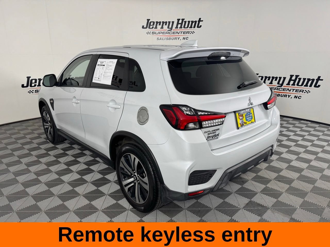 Used 2023 Mitsubishi Outlander Sport ES AWD/4WD image 9