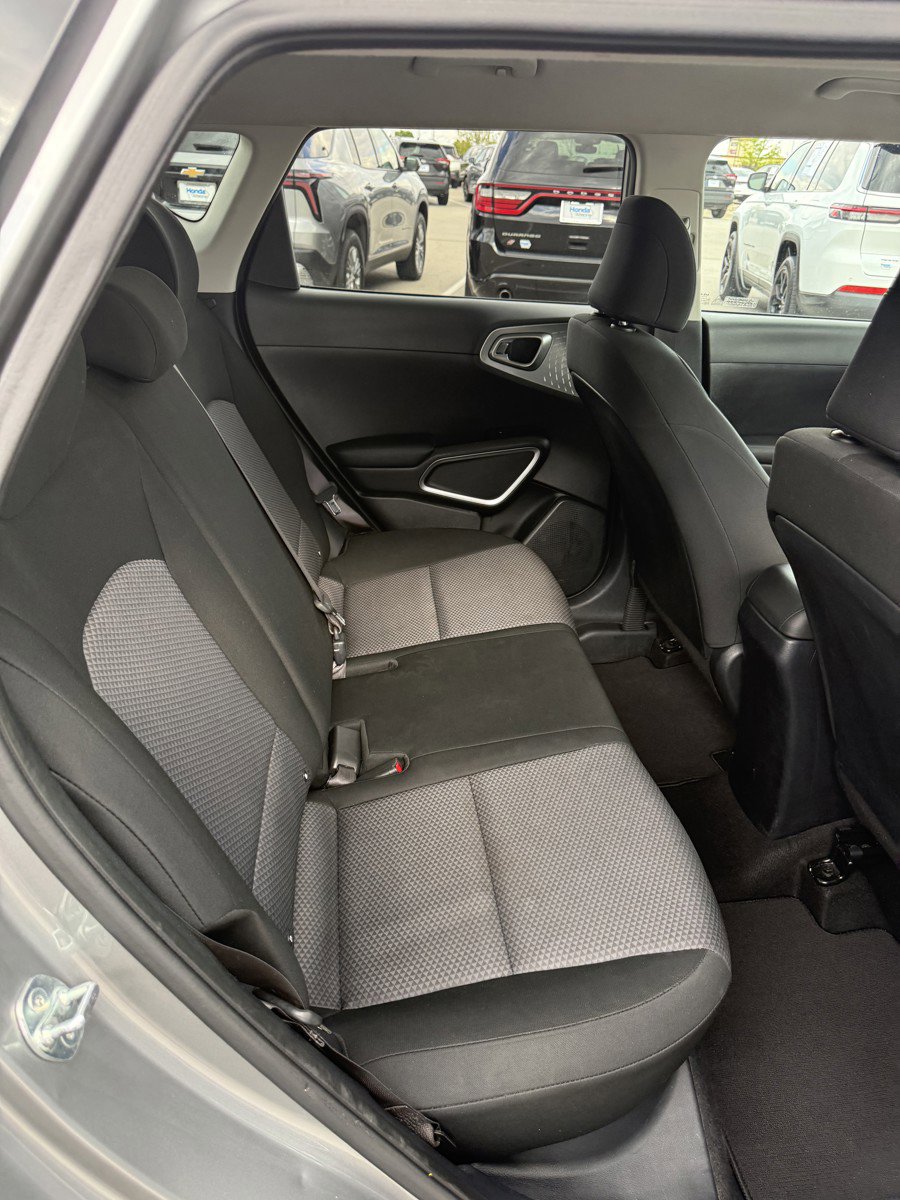 Used 2024 Kia Soul LX w/ Option Group 015 FWD image 33