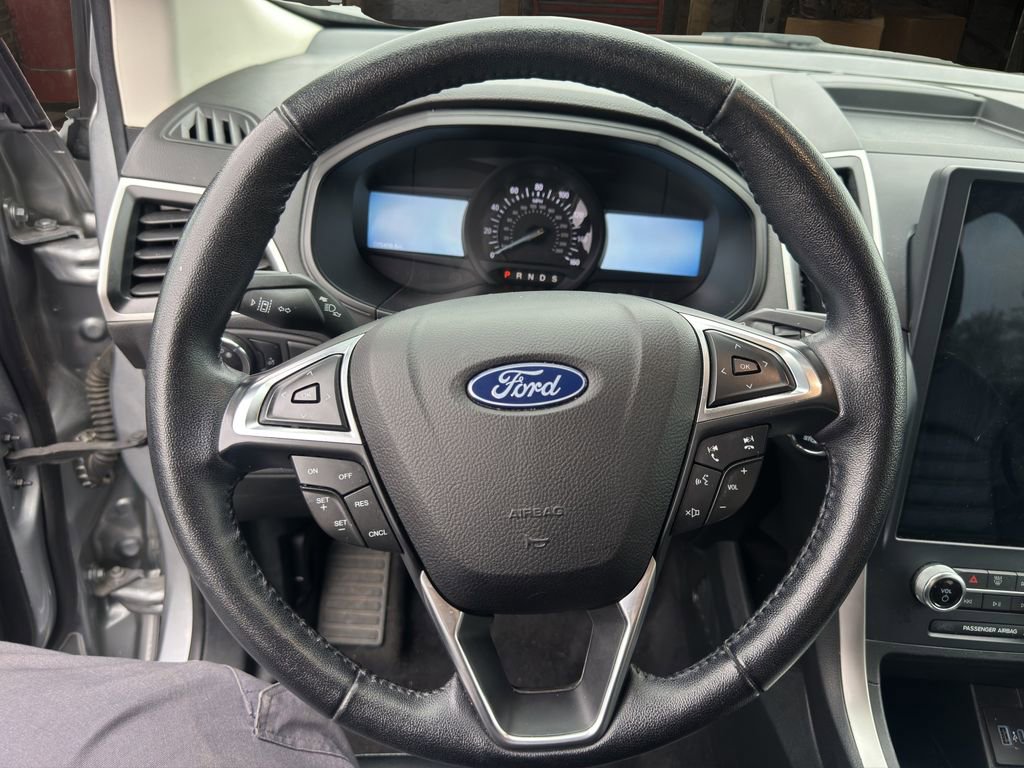 Used 2023 Ford Edge SEL image 14
