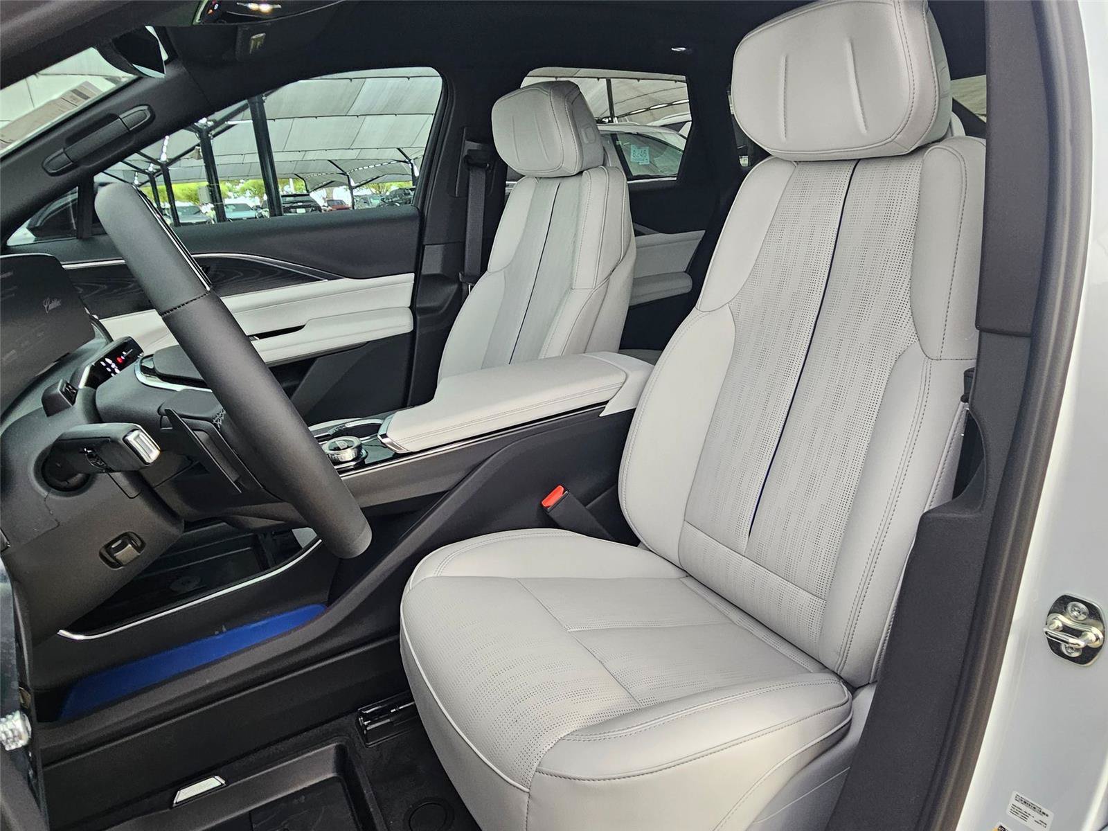 New 2026 Cadillac Lyriq Luxury w/ LPO, Floor Liner Package RWD image 24