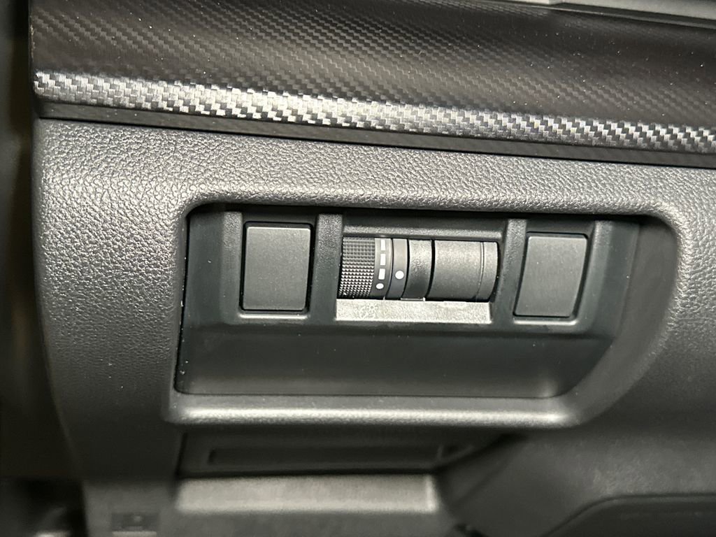 Used 2025 Subaru Crosstrek 2.0i Premium image 20