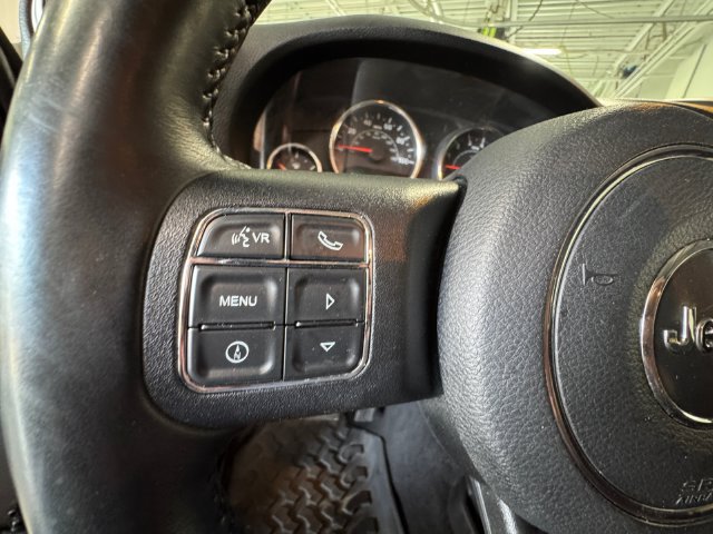 Used 2015 Jeep Wrangler Unlimited Sahara w/ Dual Top Group AWD/4WD image 20