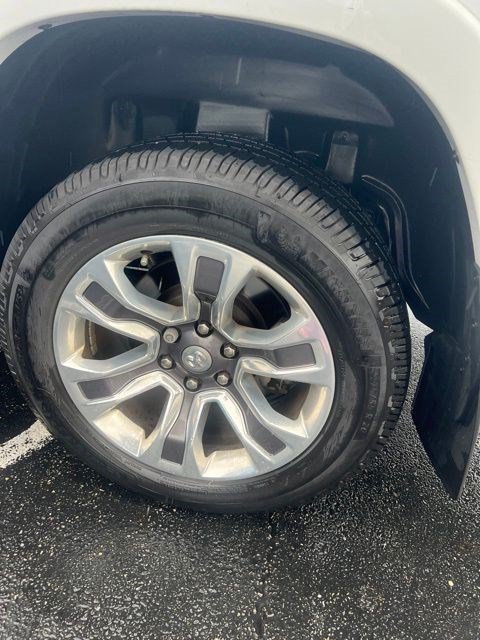 Used 2024 RAM 1500 Limited AWD/4WD image 12