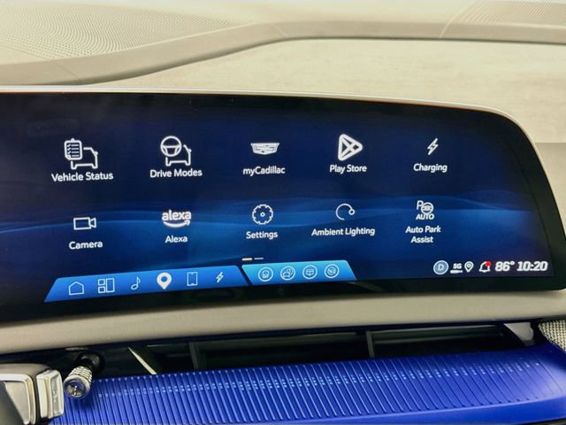 Used 2025 Cadillac Optiq Luxury 1 AWD/4WD image 16