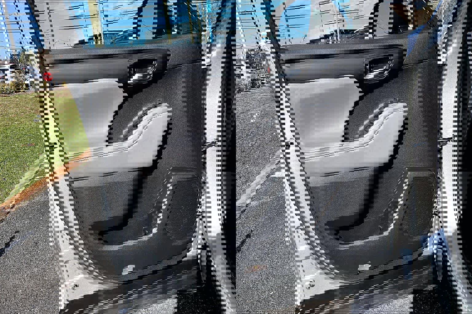 Used 2022 Toyota Highlander XLE image 22