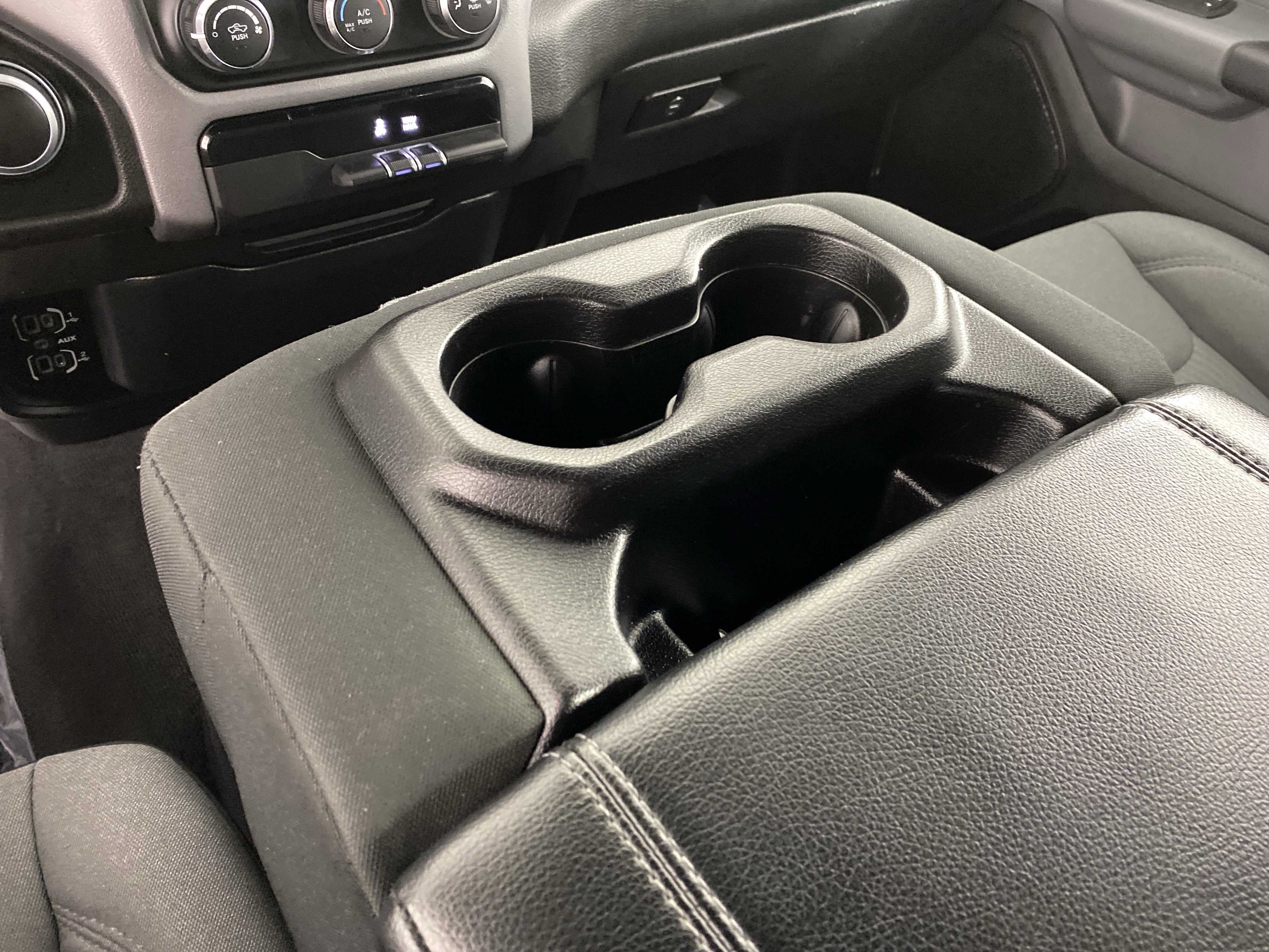 Used 2022 RAM 1500 Big Horn AWD/4WD image 34