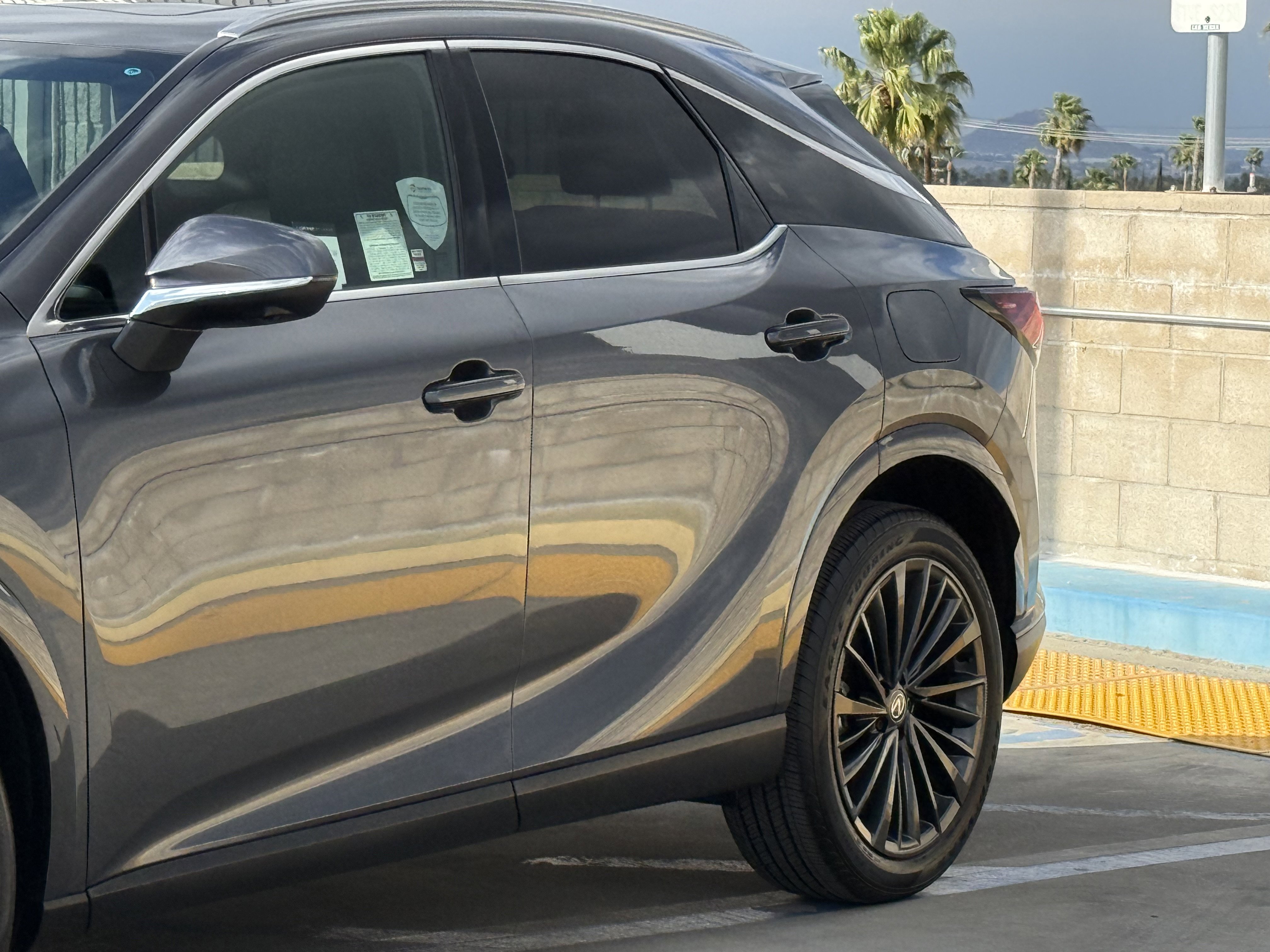 Certified 2025 Lexus RX 350h w/ Convenience Package image 8