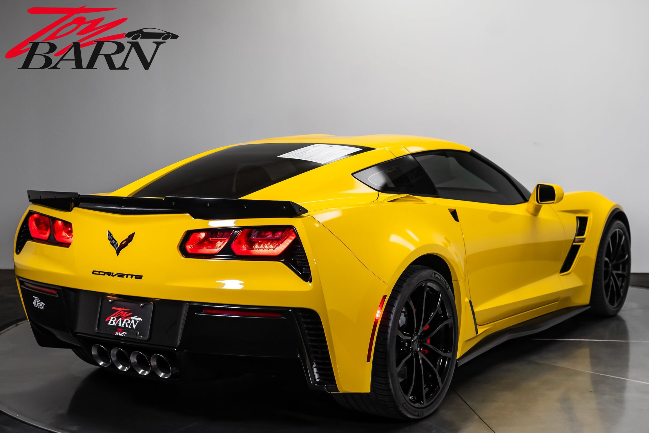 Used 2019 Chevrolet Corvette Grand Sport w/ Carbon Flash Badge Package RWD image 13
