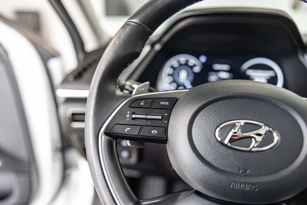 Used 2022 Hyundai Sonata Limited w/ Cargo Package FWD image 23