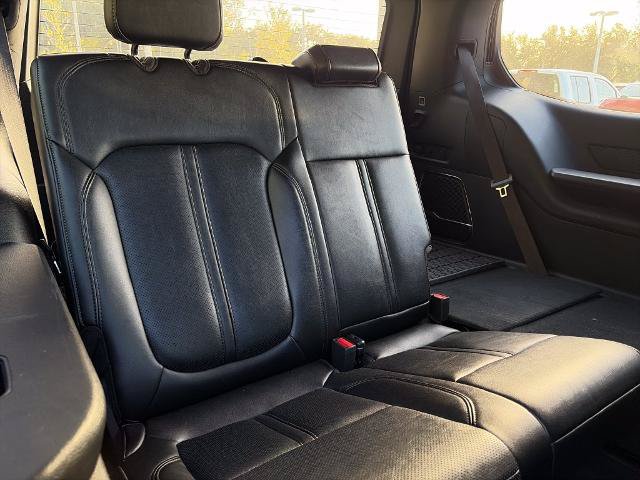 Used 2024 Jeep Wagoneer Series II w/ Flexible Seating Group RWD image 29