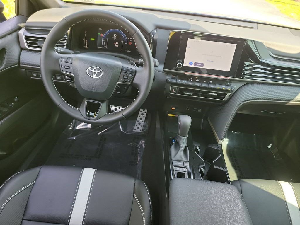 Used 2026 Toyota Camry SE FWD image 27