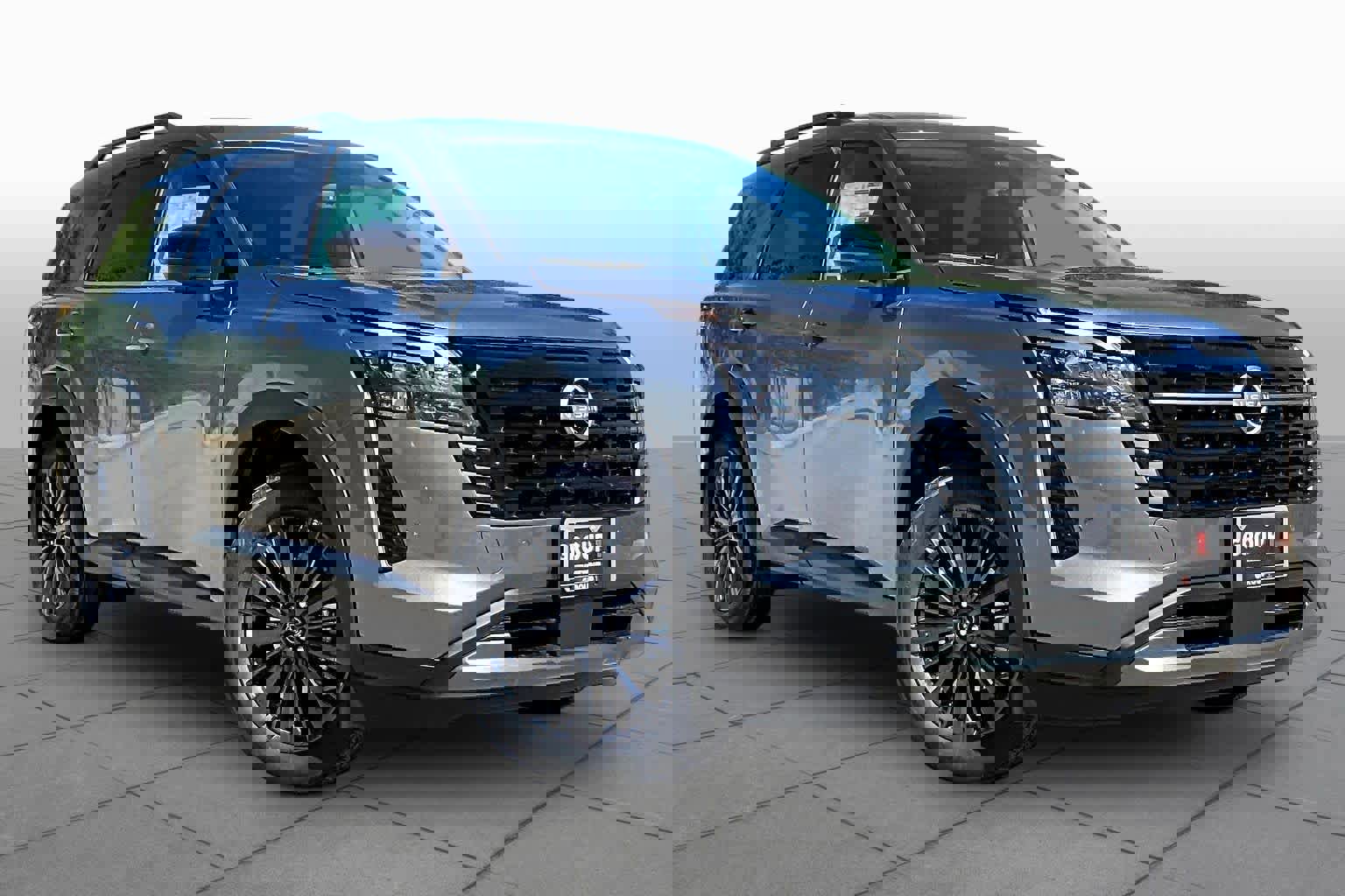 New 2026 Nissan Pathfinder SL image 2