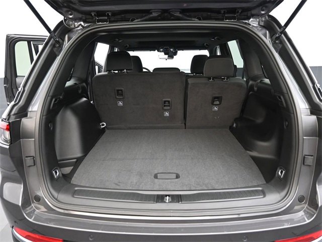 New 2025 Jeep Grand Cherokee Laredo X image 19