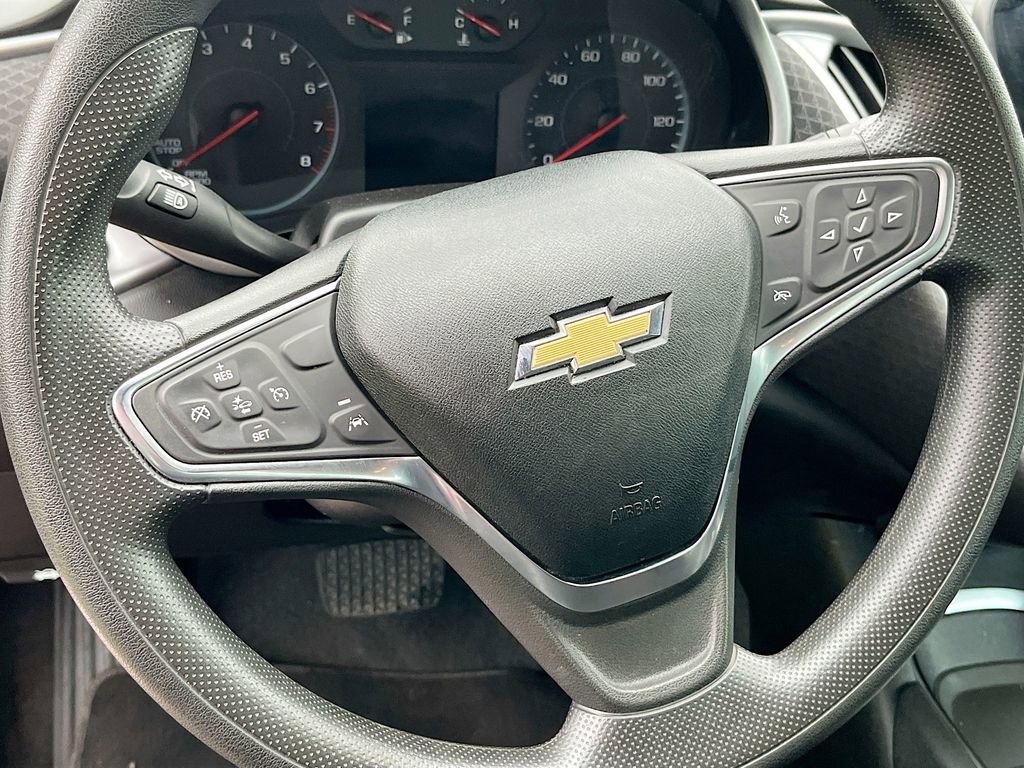 Used 2025 Chevrolet Malibu LT FWD image 11